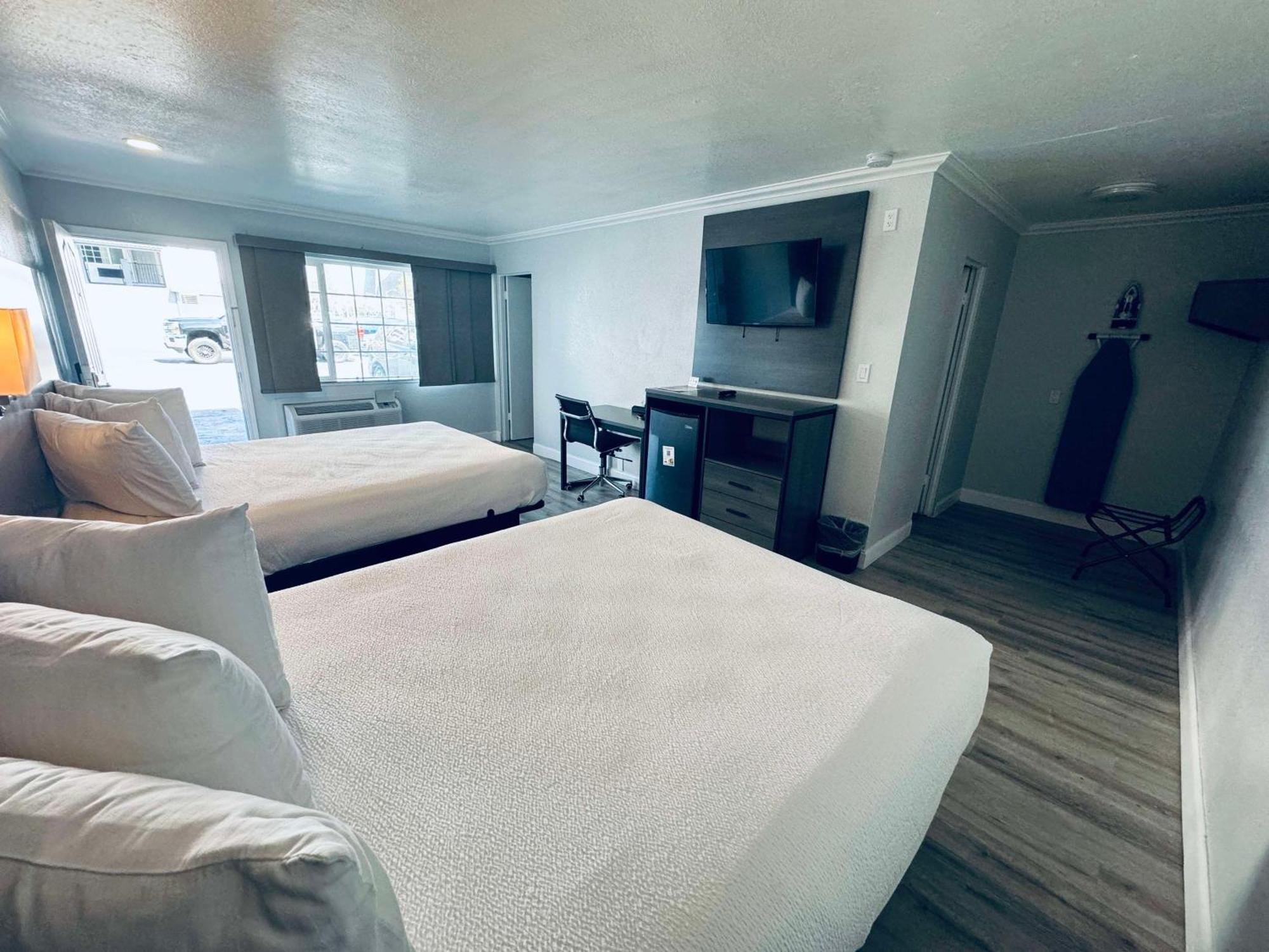 Surestay By Best Western Fresno Central Luaran gambar